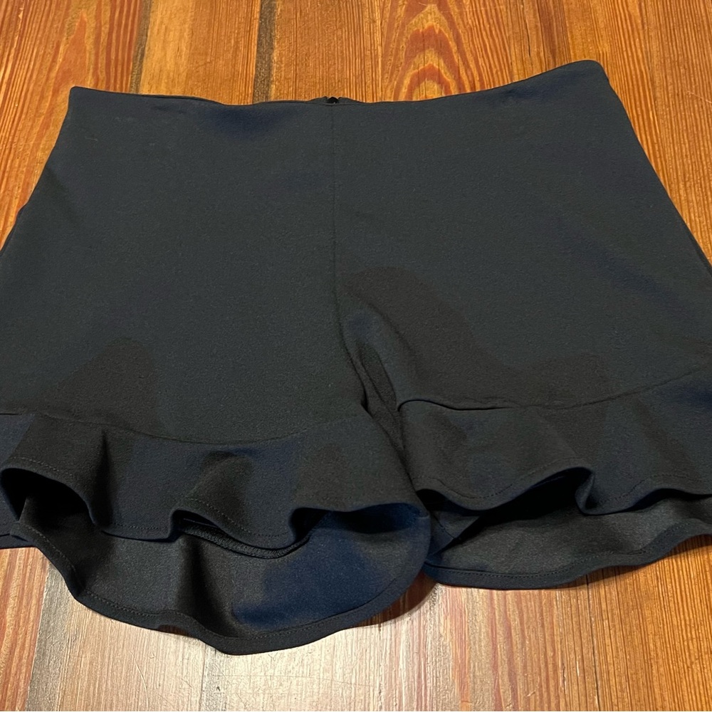 Peach Love California Medium Black Skorts for Women